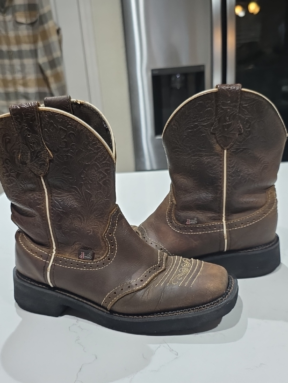 Justin Gypsy Mandra  Brown Leather Western Work Boots with Cream Trim Size 9